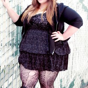 Fifty Shades de curiosite a Pontarlier : si t’es un gars taquin, bondage innocent avec ta ronde coquine ! Margaux - rencontre-Dominatrice-Pontarlier