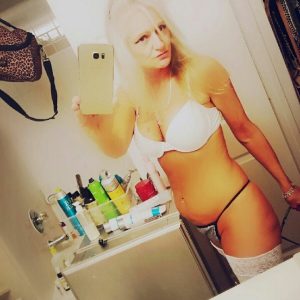 Baise tes limites ce soir Aline - rencontre-Dominatrice-Amiens
