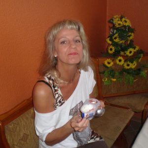 Elena - rencontre-Dominatrice-Niort